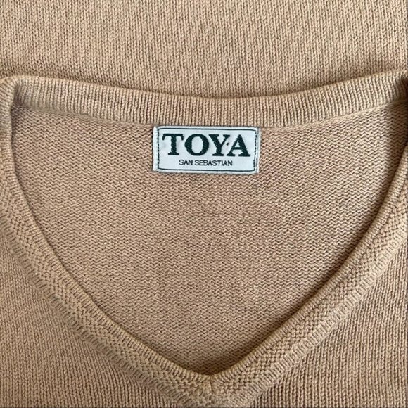 Toya San Sebastian (Spain) Interlock V-Neck Sweater Beige : L - Picture 5 of 5